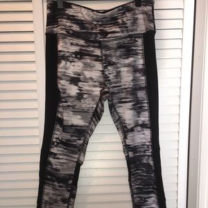 RBX Cropped Leggings with mesh panels